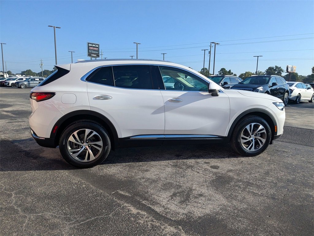2021 Buick Envision Essence photo 2