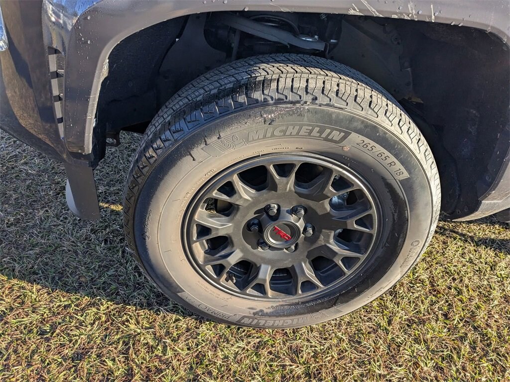 Used 2024 Toyota Tacoma 4WD SR5 Truck Double Cab