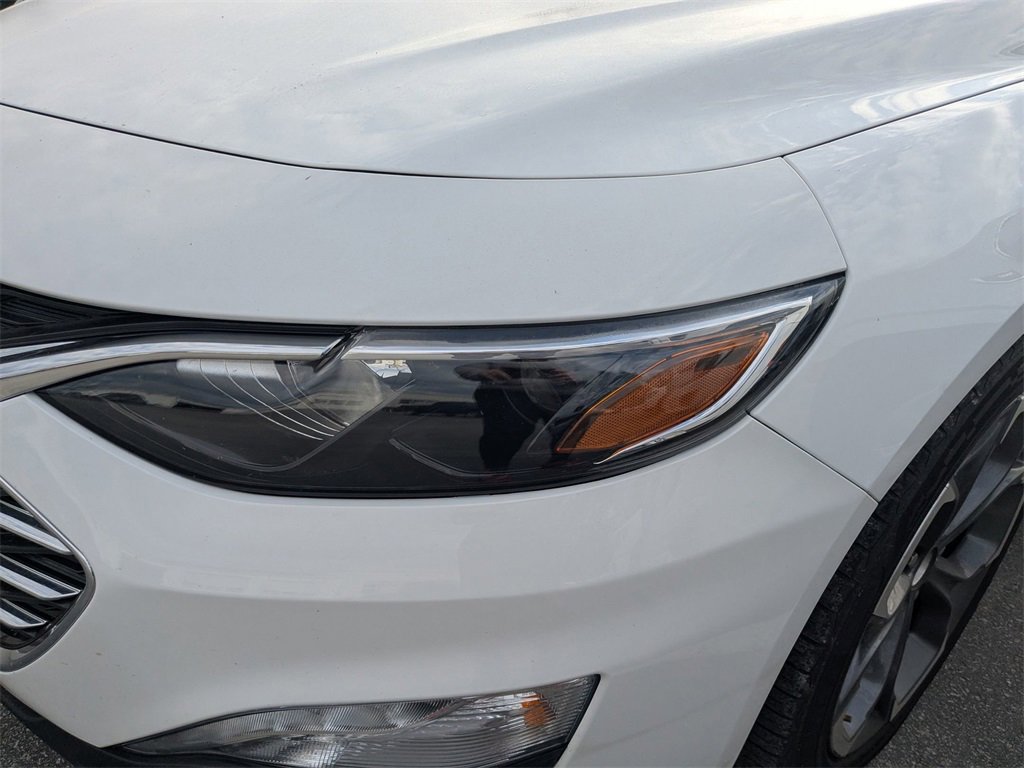 2024 Chevrolet Malibu 1LT photo 2