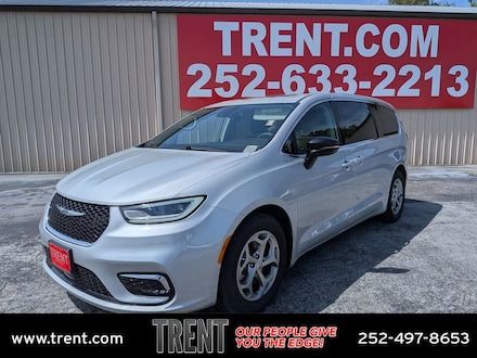 2024 Chrysler Pacifica Limited Van Passenger Van