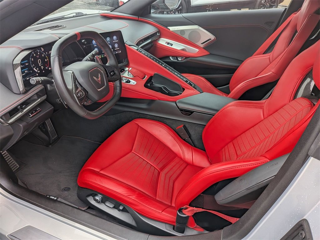 2022 Chevrolet Corvette Stingray 2LT photo 2