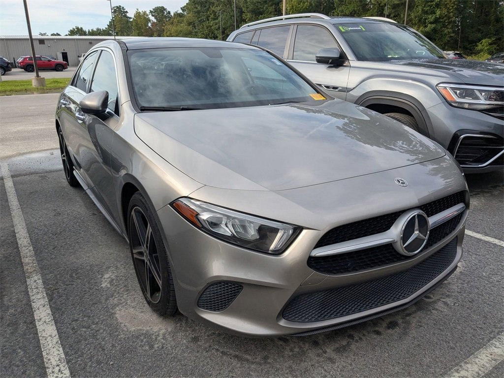 2021 Mercedes Benz A 220 photo 3