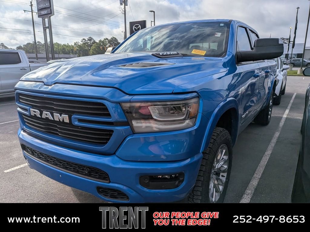 2022 RAM 1500 Laramie 4x4 Crew Cab 5'7's photo