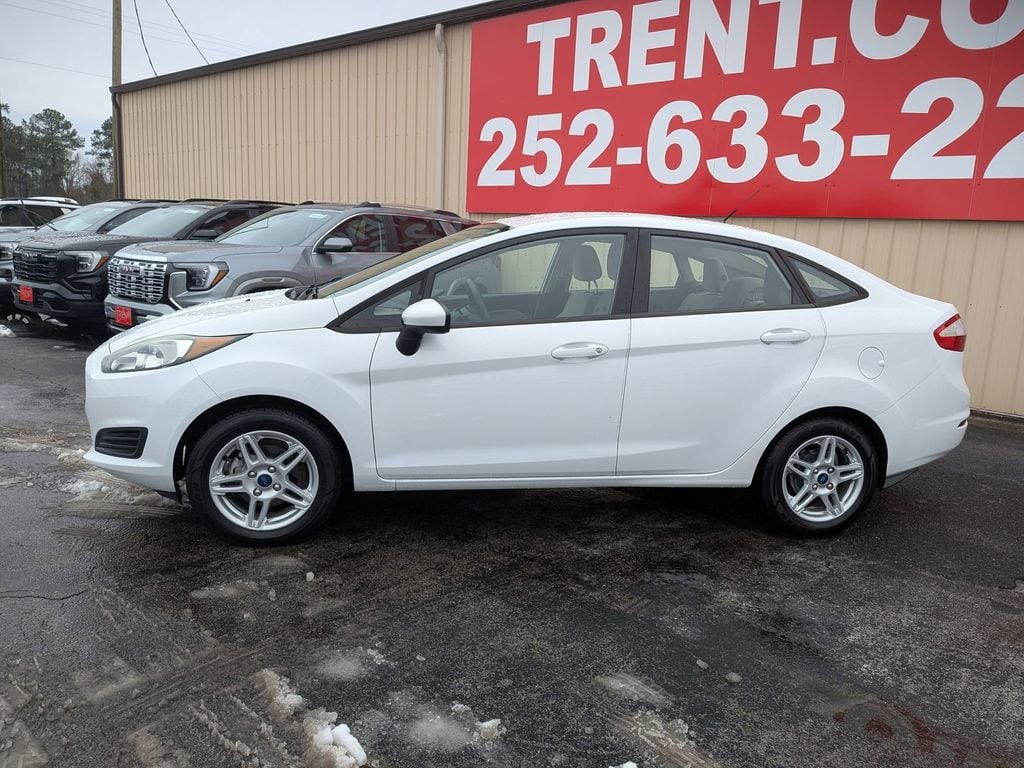 Used 2019 Ford Fiesta SE with VIN 3FADP4BJ1KM127680 for sale in New Bern, NC