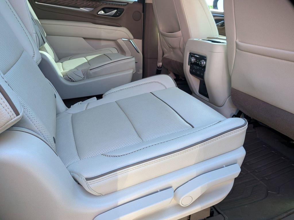 2023 GMC Yukon XL Denali - Photo 24