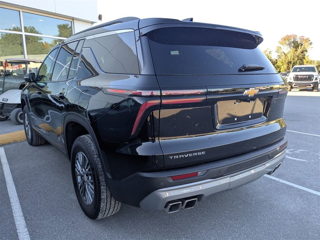 Certified 2025 Chevrolet Traverse LT SUV