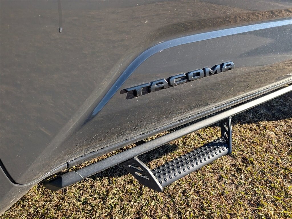 Used 2024 Toyota Tacoma 4WD SR5 Truck Double Cab