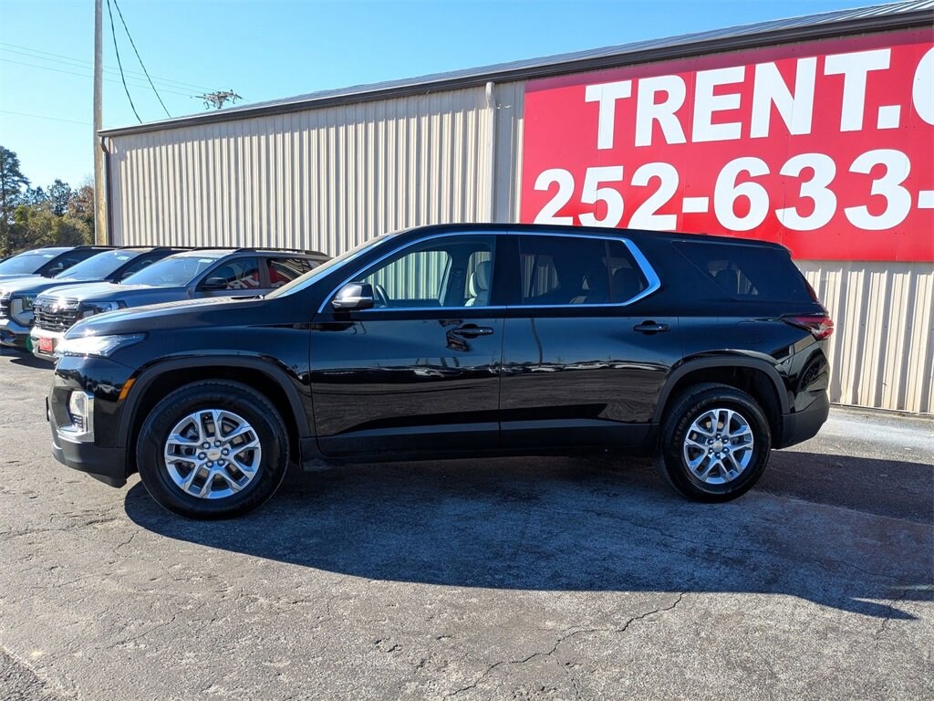 Used 2023 Chevrolet Traverse LS SUV