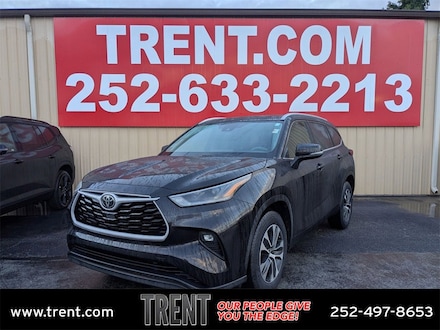 2021 Toyota Highlander XLE SUV