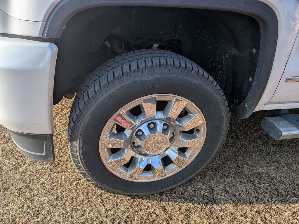 Used 2018 GMC Sierra 2500 HD Denali Truck Crew Cab