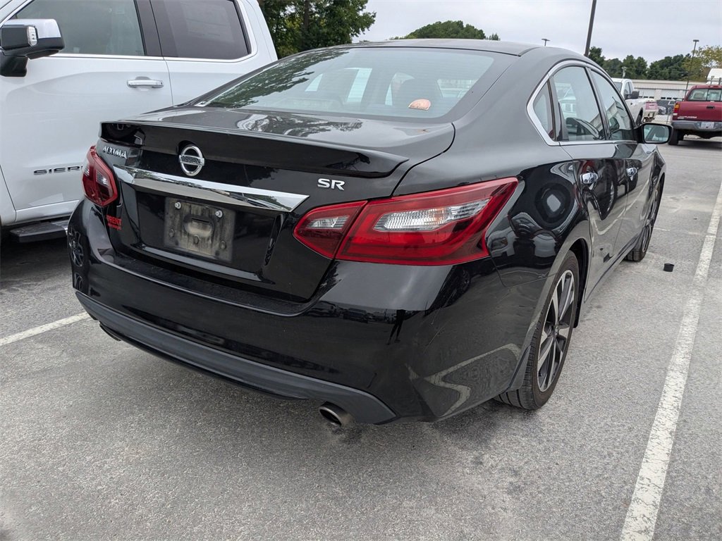 2018 Nissan Altima 2.5 SR photo 3