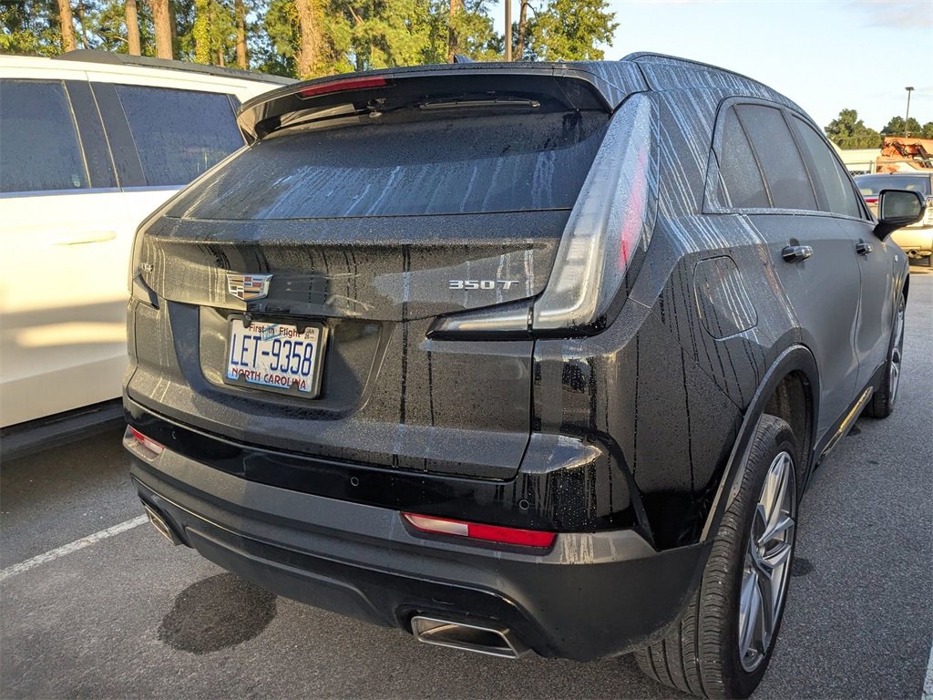 2021 Cadillac XT4 Sport photo 3