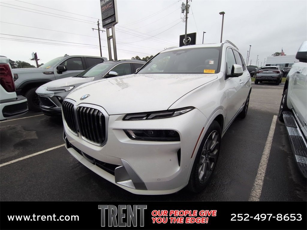 2023 BMW X7
