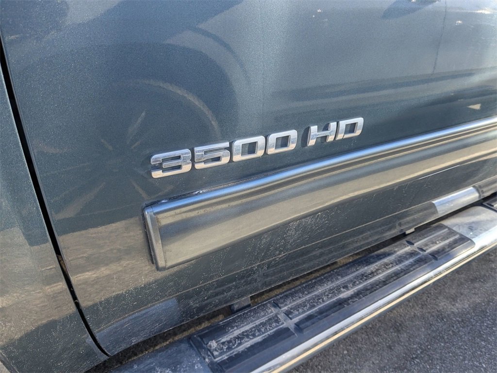 2013 Gmc Sierra 3500 HD SLT photo 2