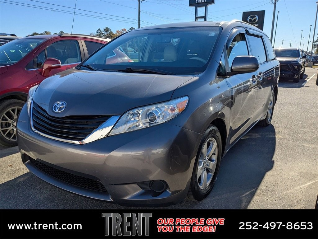 2011 Toyota Sienna LE