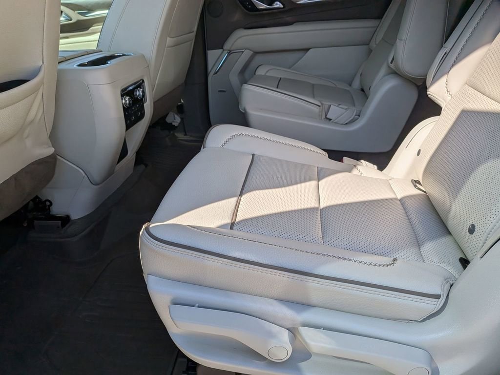 2023 GMC Yukon XL Denali - Photo 22