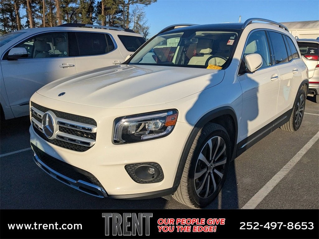 2022 Mercedes-Benz GLB Base's photo