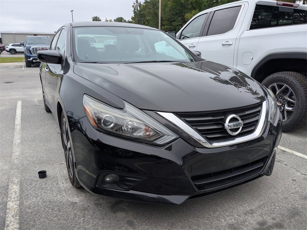 2018 Nissan Altima 2.5 SR photo 4