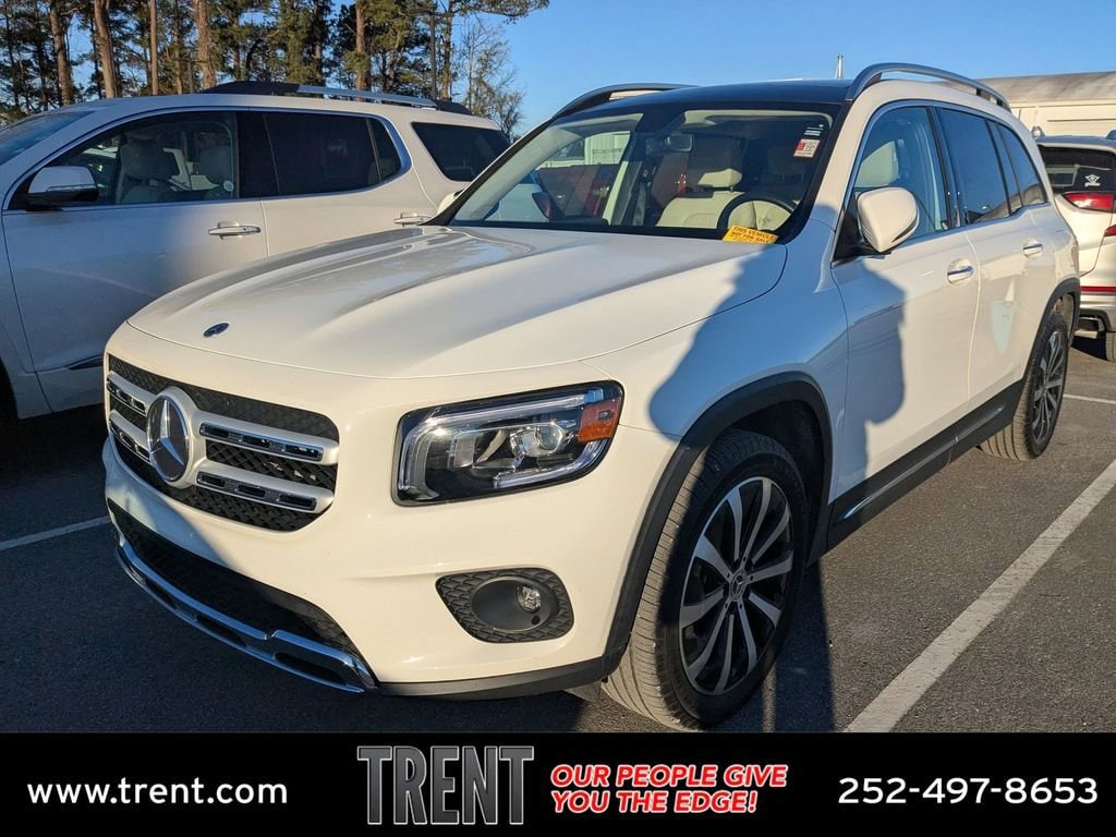 2022 Mercedes-Benz GLB Base's photo