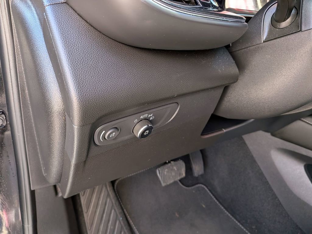 2023 Buick Envision Essence - Photo 13