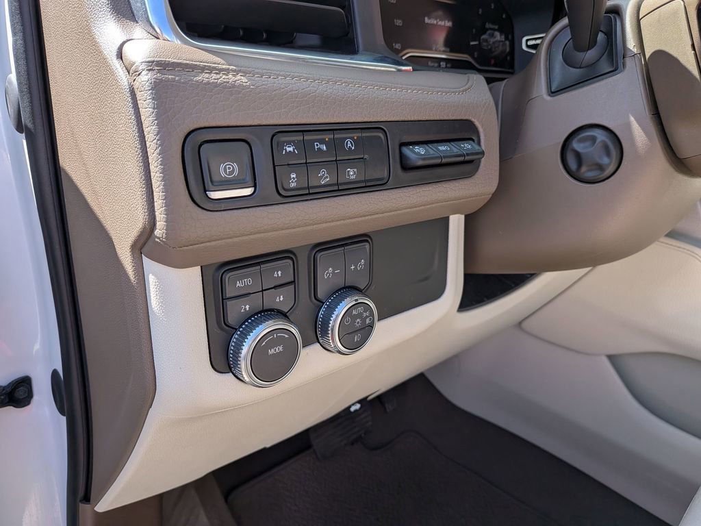 2023 GMC Yukon Denali - Photo 13