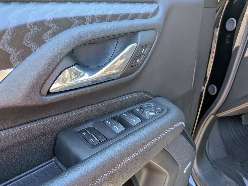 2024 GMC Yukon XL Denali - Photo 8