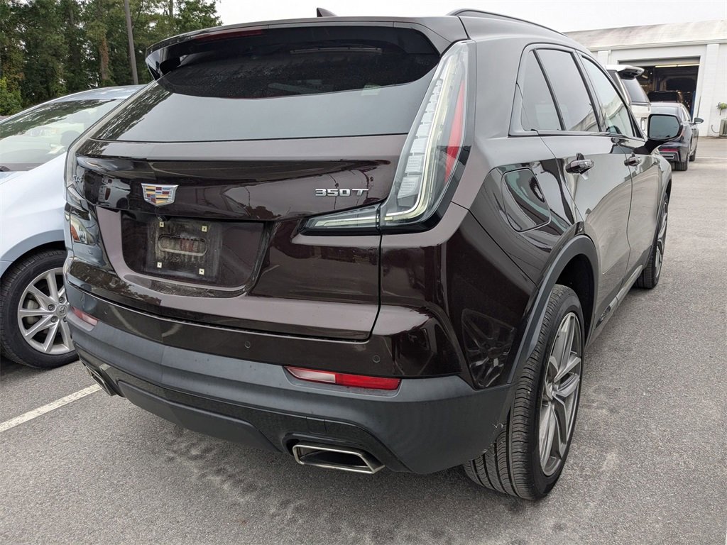 2021 Cadillac XT4 Sport photo 2