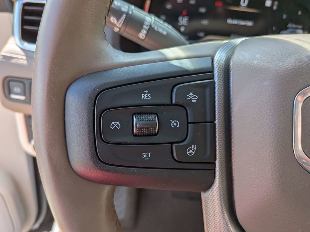 2023 GMC Yukon Denali - Photo 14