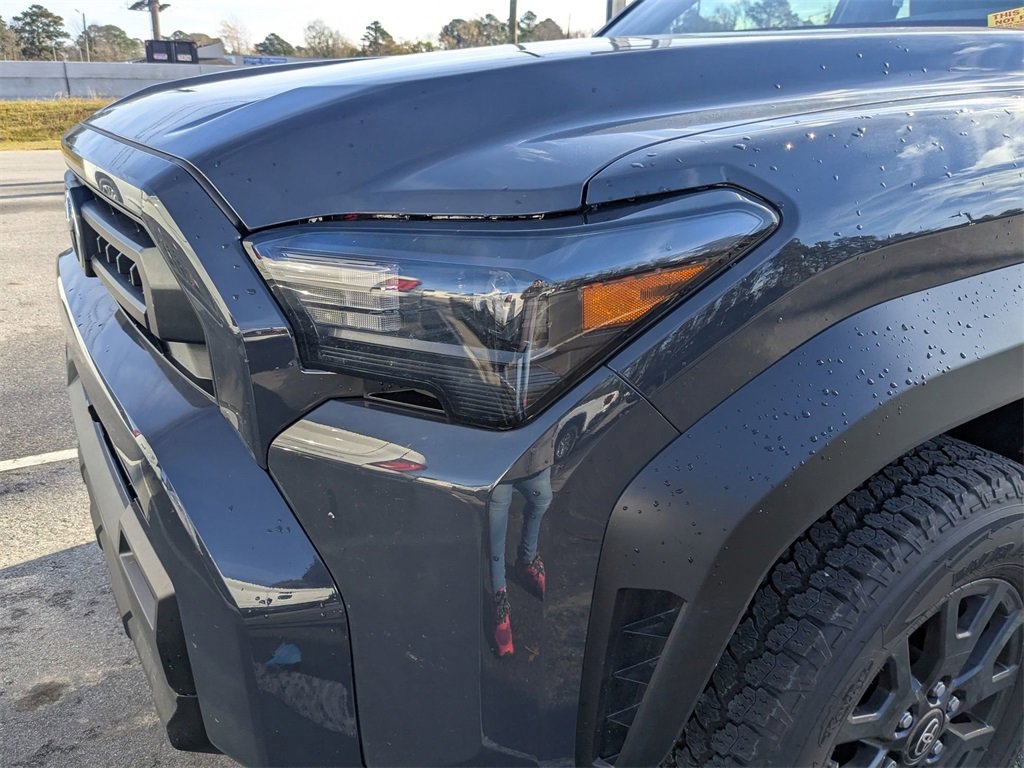 2025 Toyota 4Runner SR5 photo 2