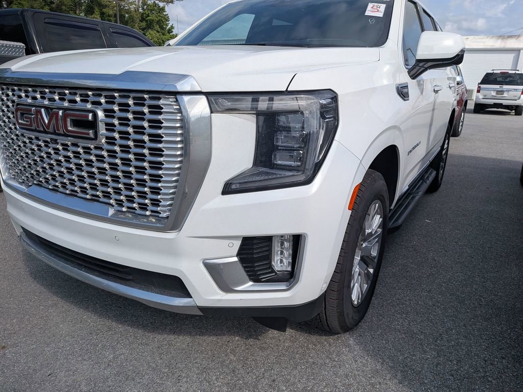 2024 GMC Yukon 4WD Denali's photo