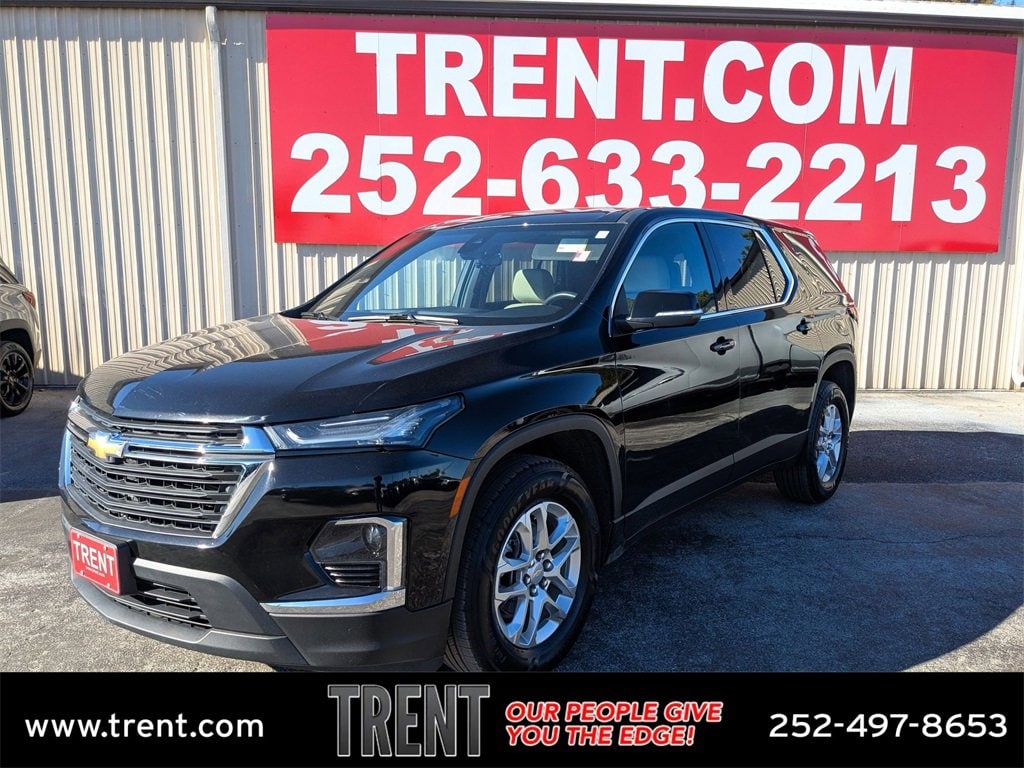 Used 2023 Chevrolet Traverse LS SUV