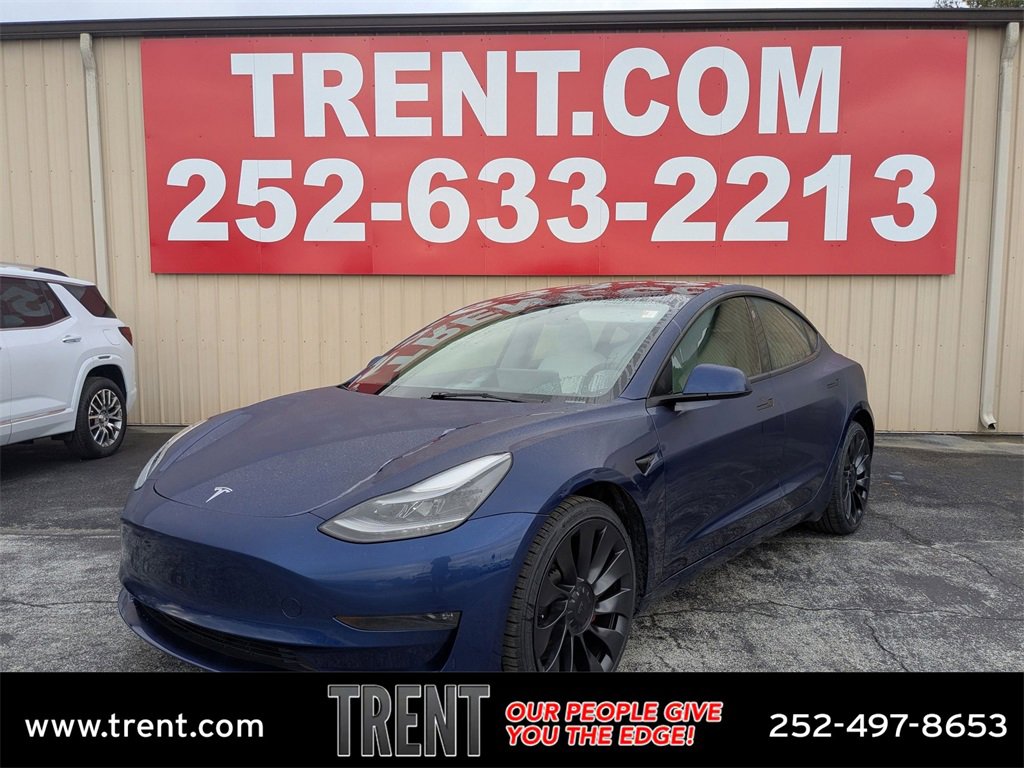2023 Tesla Model 3 Performance's photo