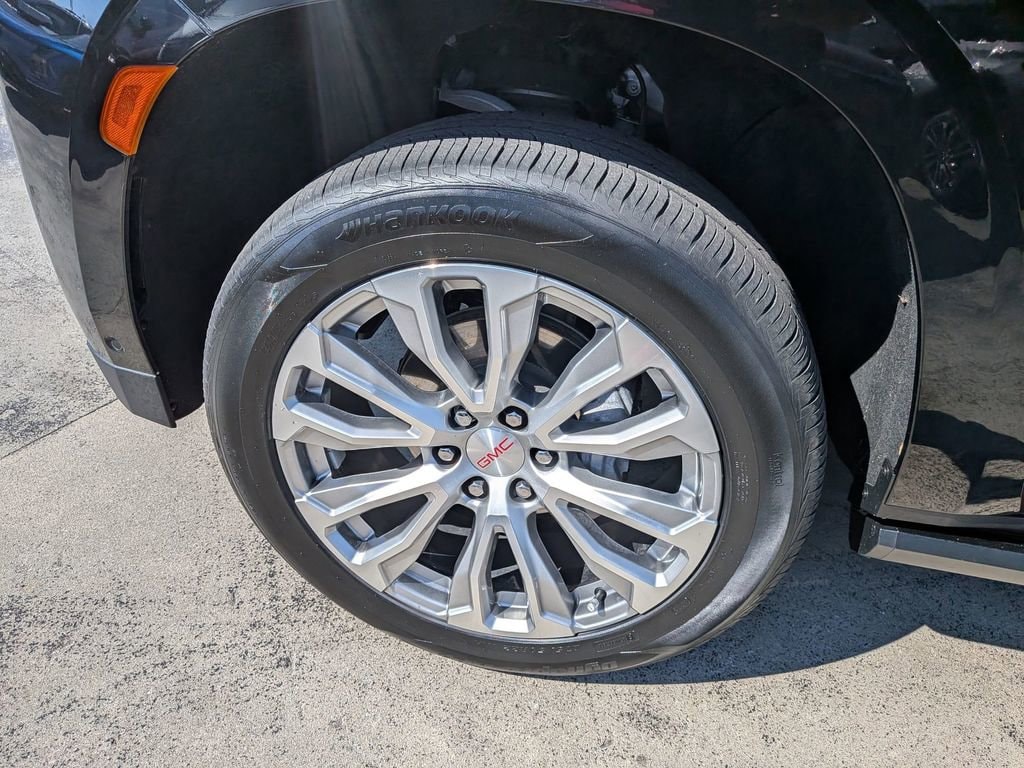 2023 GMC Yukon XL Denali - Photo 6
