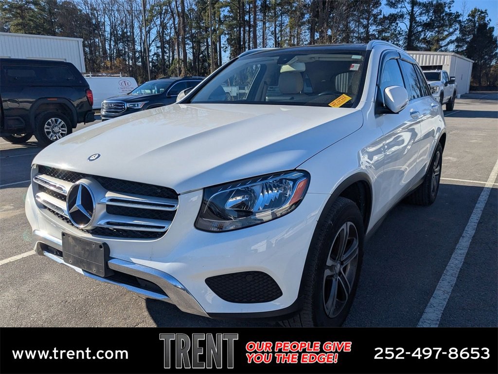 2016 Mercedes-Benz GLC GLC300's photo