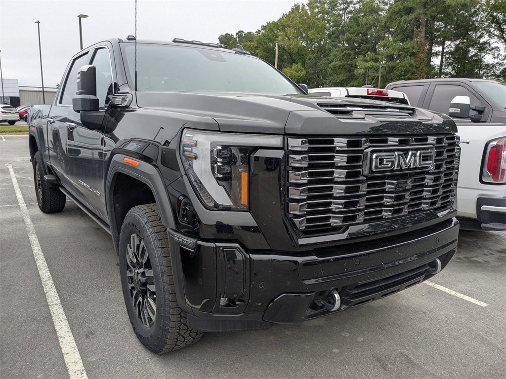 2025 Gmc Sierra 2500 HD Denali Ultimate photo 3