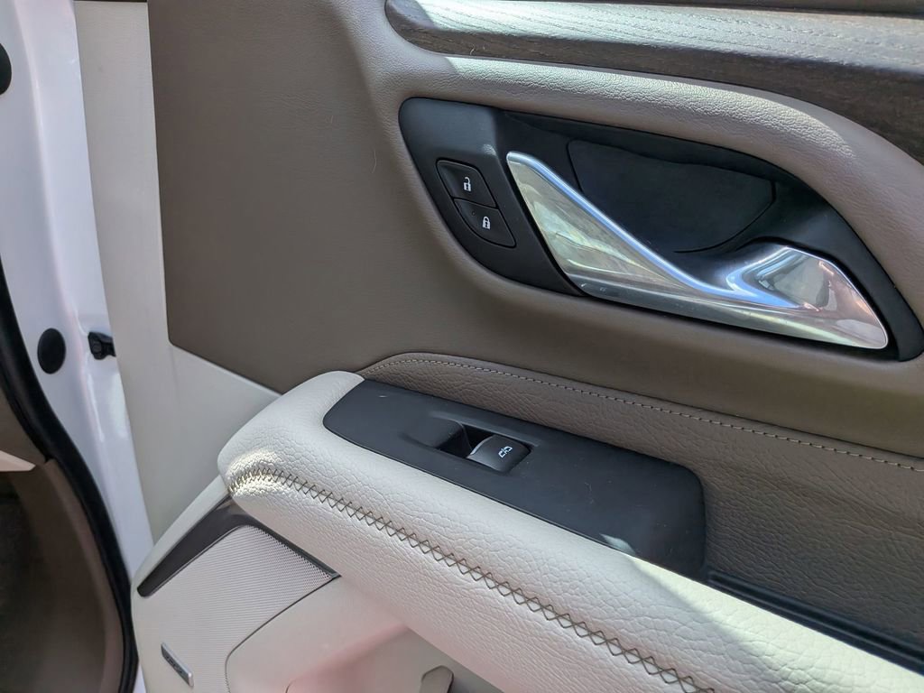 2023 GMC Yukon Denali - Photo 26