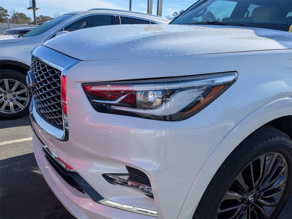 2023 INFINITI QX80 Sensory 4WD's photo