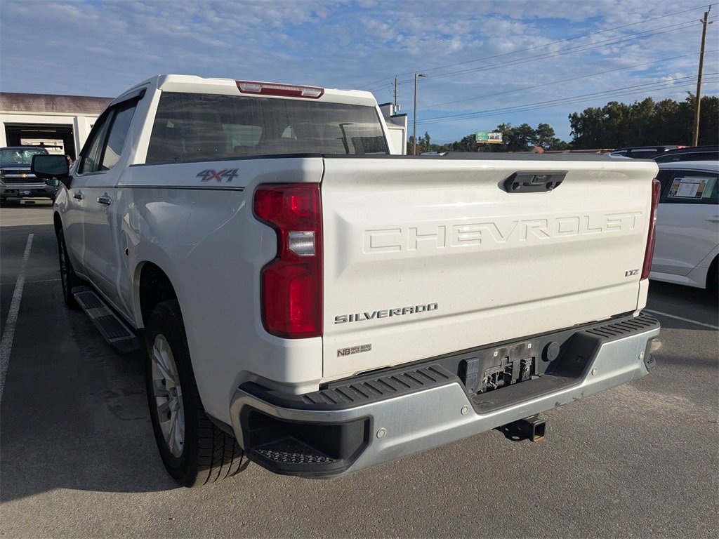 2022 Chevrolet Silverado 1500 LTZ photo 2