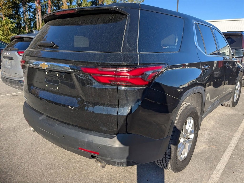Used 2023 Chevrolet Traverse LS SUV