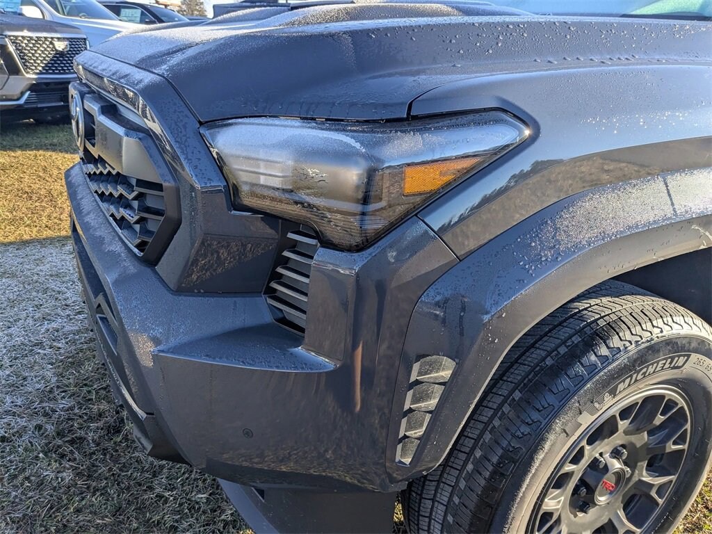 Used 2024 Toyota Tacoma 4WD SR5 Truck Double Cab