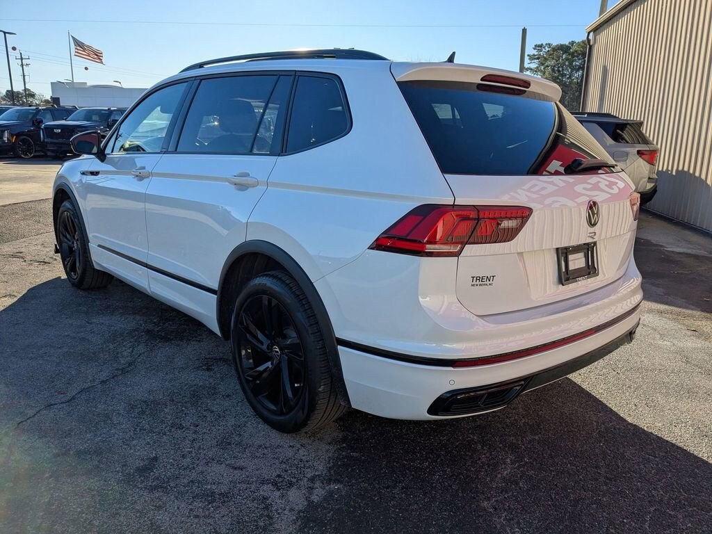 Used 2024 Volkswagen Tiguan SE R-Line Black SUV