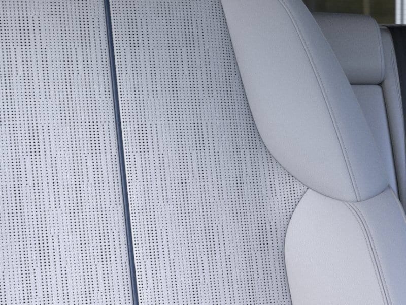 2027 Cadillac OPTIQ Premium Luxury - Photo 21
