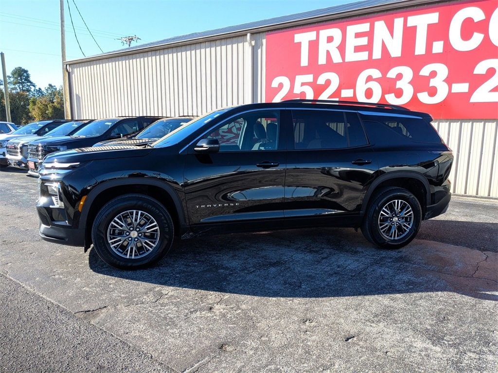 Certified 2025 Chevrolet Traverse LT SUV