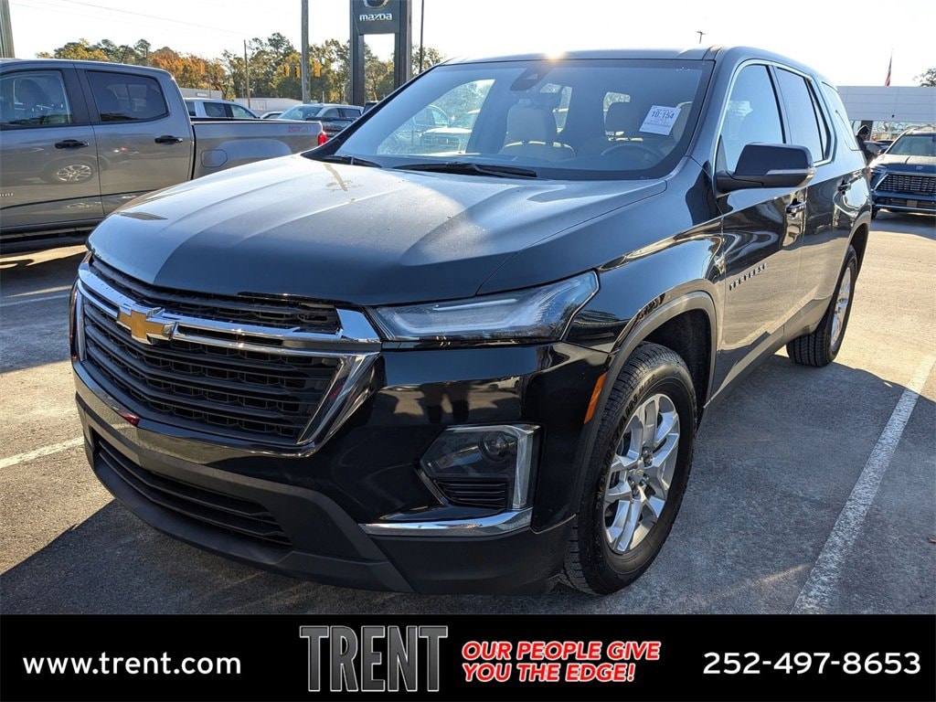 Used 2023 Chevrolet Traverse LS SUV