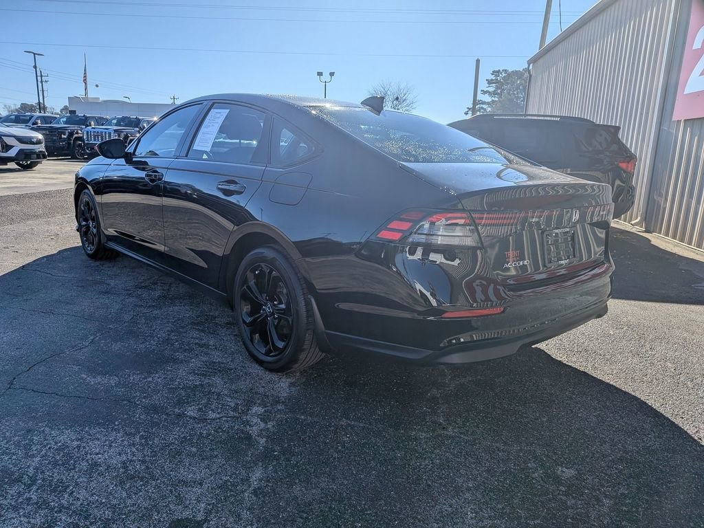 Used 2025 Honda Accord Sedan SE Sedan