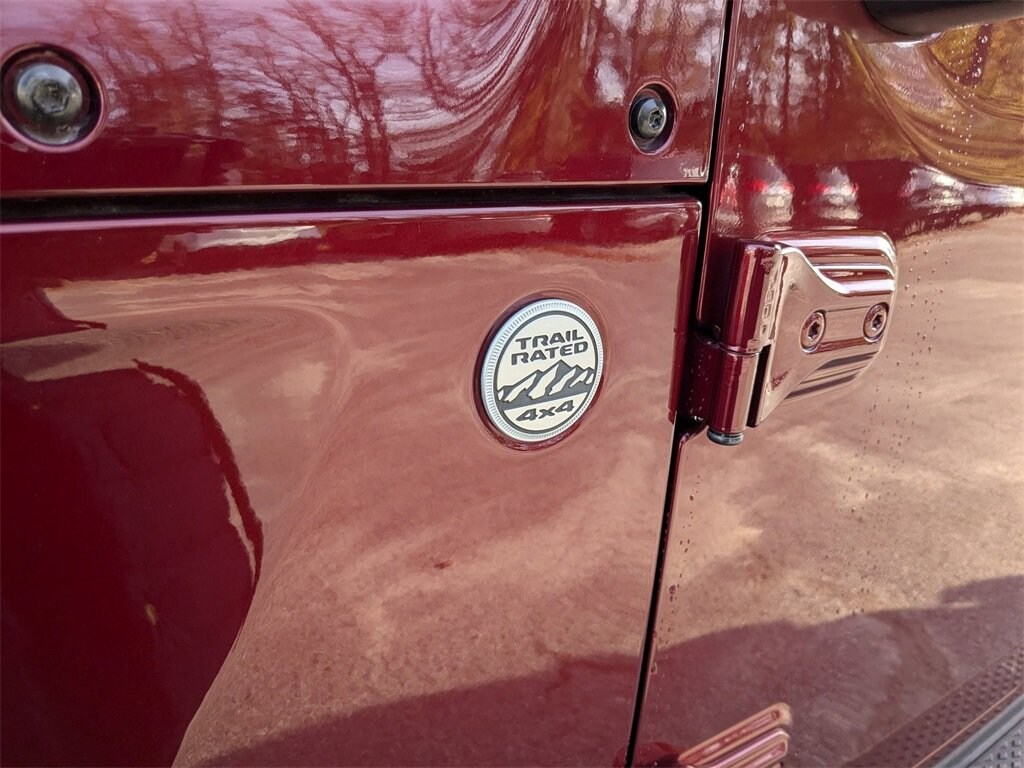 Used 2021 Jeep Gladiator Overland Truck Crew Cab