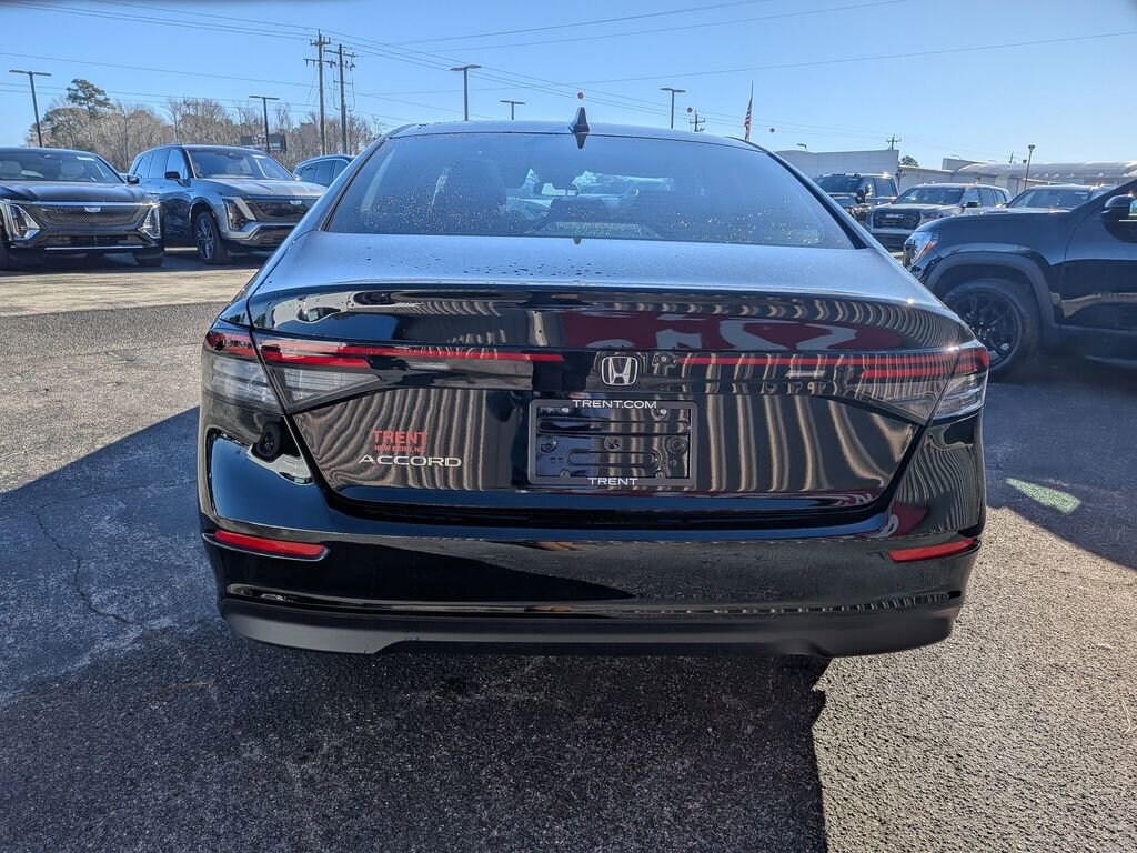 Used 2025 Honda Accord Sedan SE Sedan