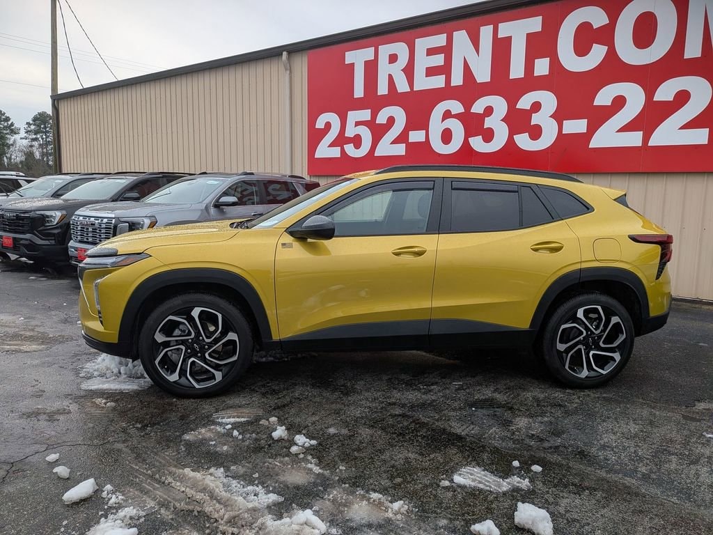 Certified 2025 Chevrolet Trax 2RS SUV