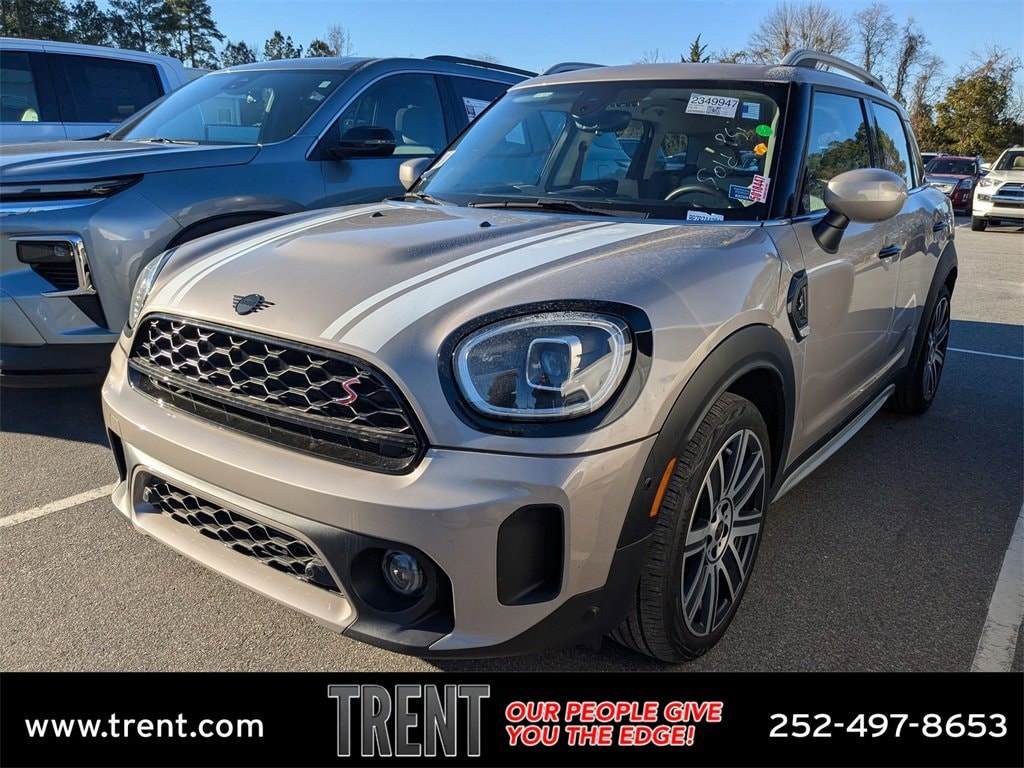 2024 MINI Countryman S's photo