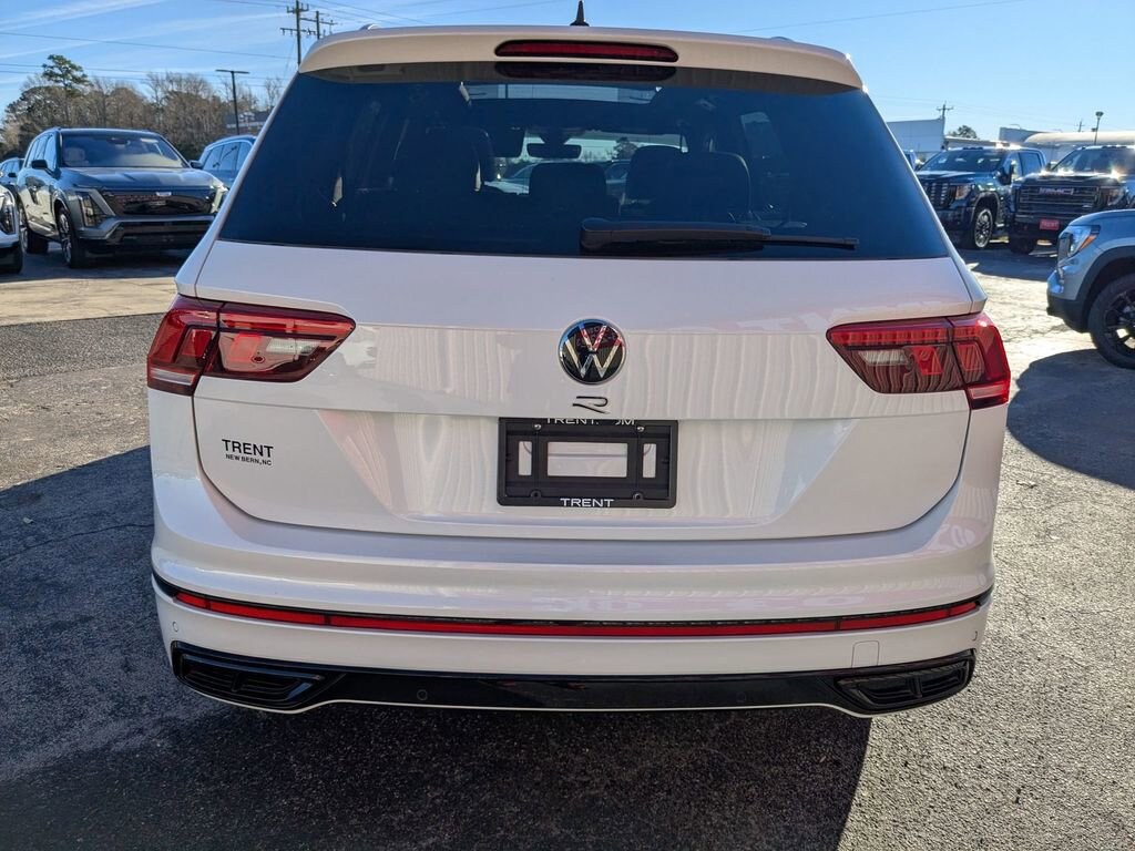 Used 2024 Volkswagen Tiguan SE R-Line Black SUV